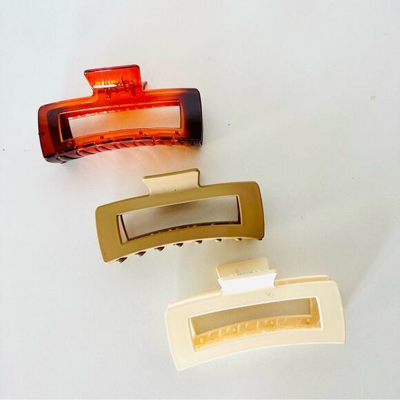 NEW ANTHROPOLOGIE Jumbo XL Rectangular Open Matte Acrylic Plastic Hair Claw Clip - Picture 1 of 9